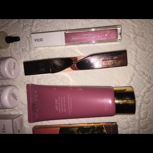 NEW Makeup Bundle - Picture 2 of 8
